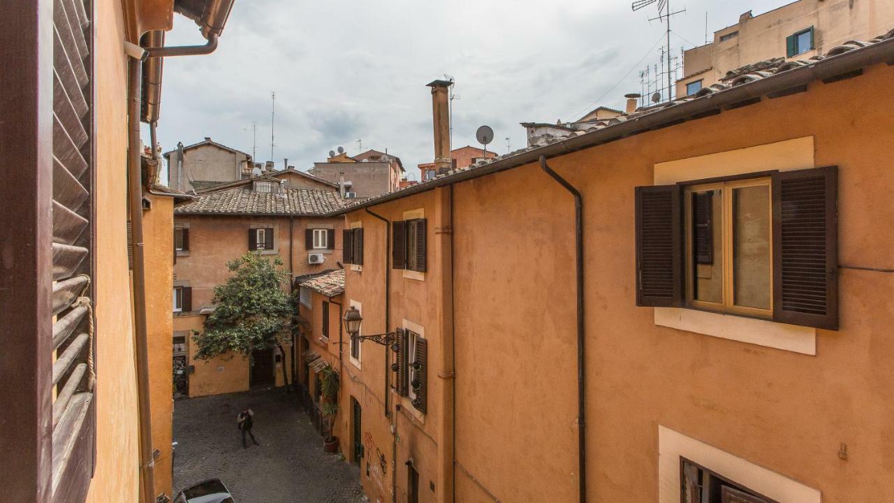 Rental In Rome Trastevere Atmosphere, Rome